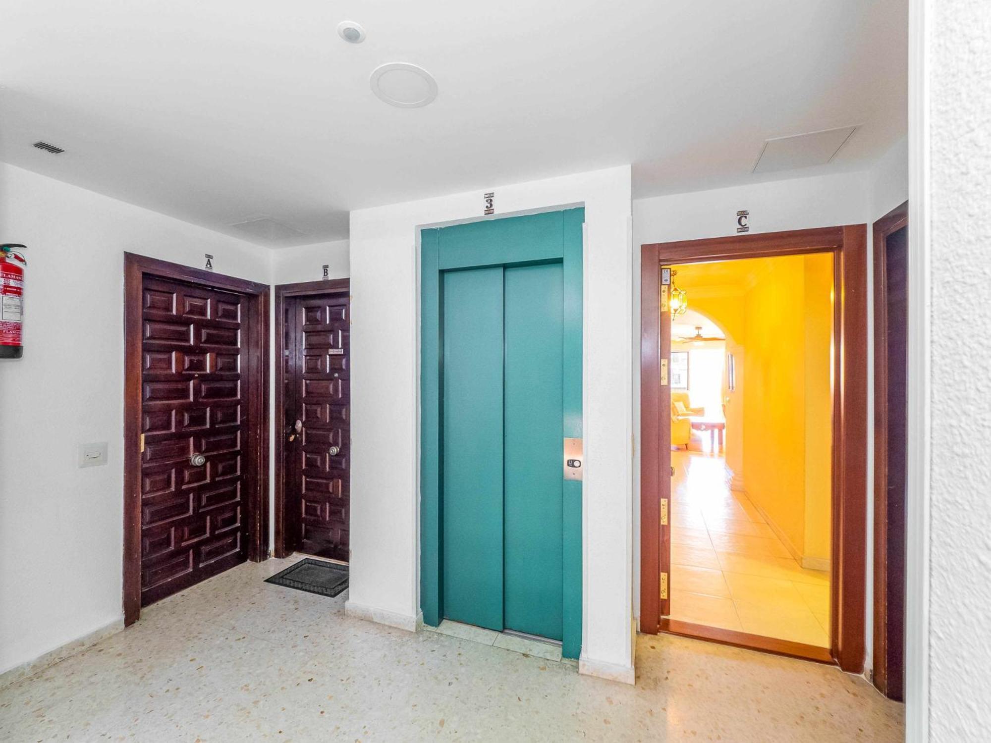 Centrico Apartamento Con Terraza En La Playa Rincon de la Victoria Exterior photo